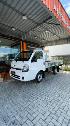 KIA BONGO 2.5 TD DIESEL STD CS MANUAL KIA BONGO 2.5 TD DIESEL STD CS MANUAL
